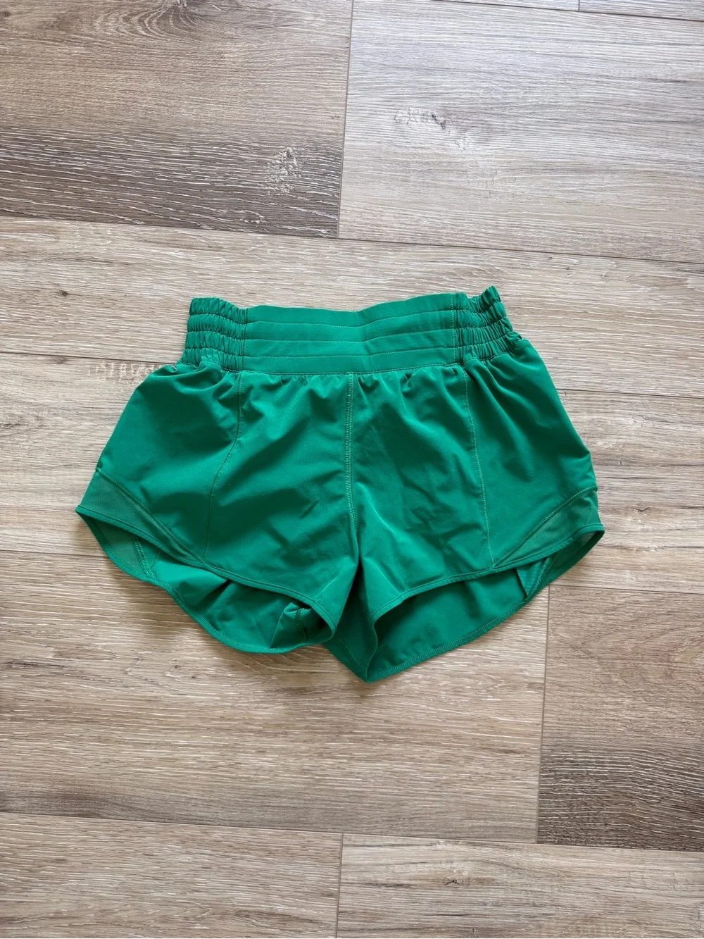 Lululemon Hotty Hot High-Rise short